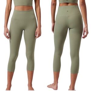 Athleta Salutation Stash Pocket Capri in Eucalyptus Green Medium